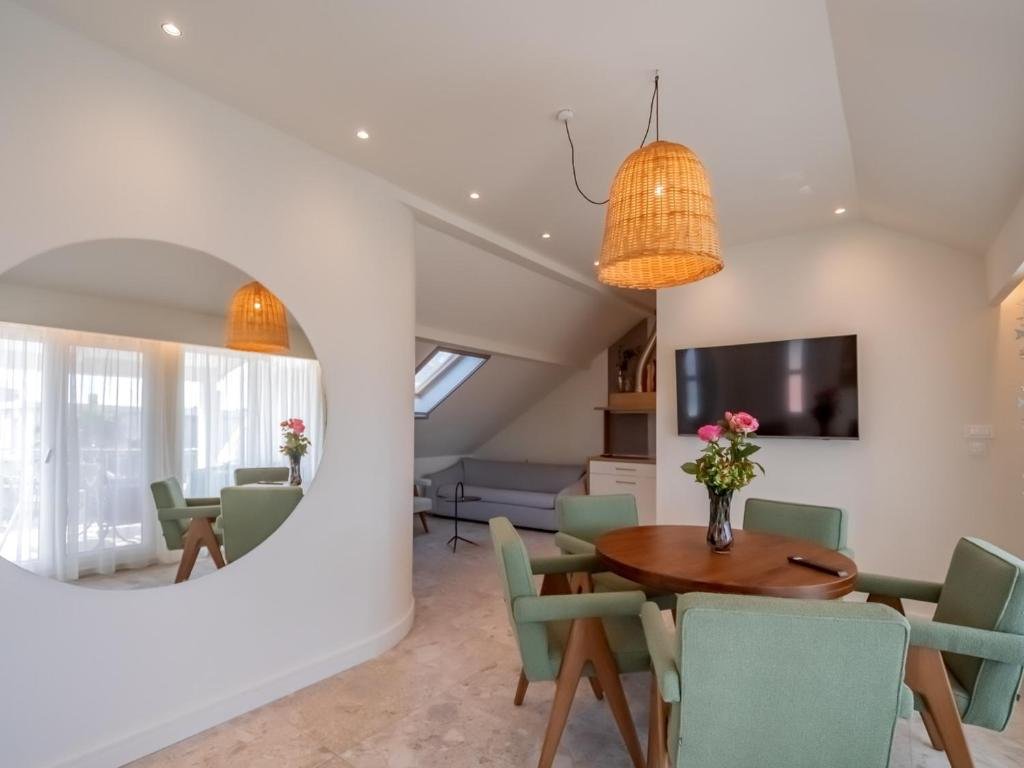 Bright Vila Gina apartment interior
