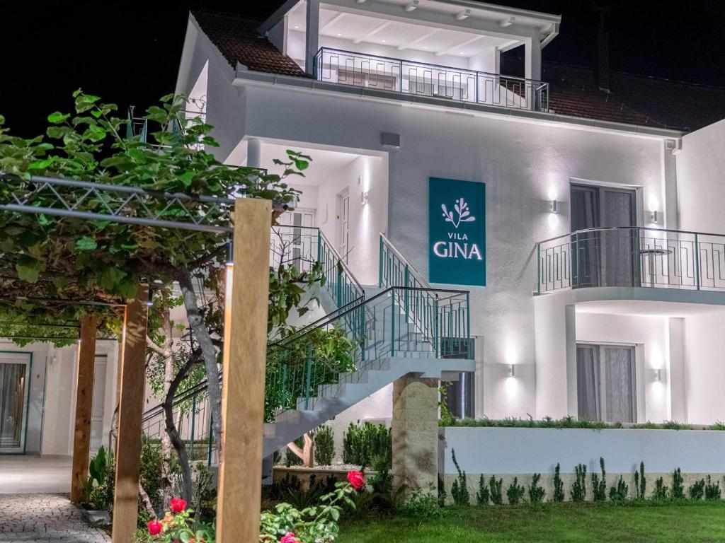 Vila Gina villa in the evening